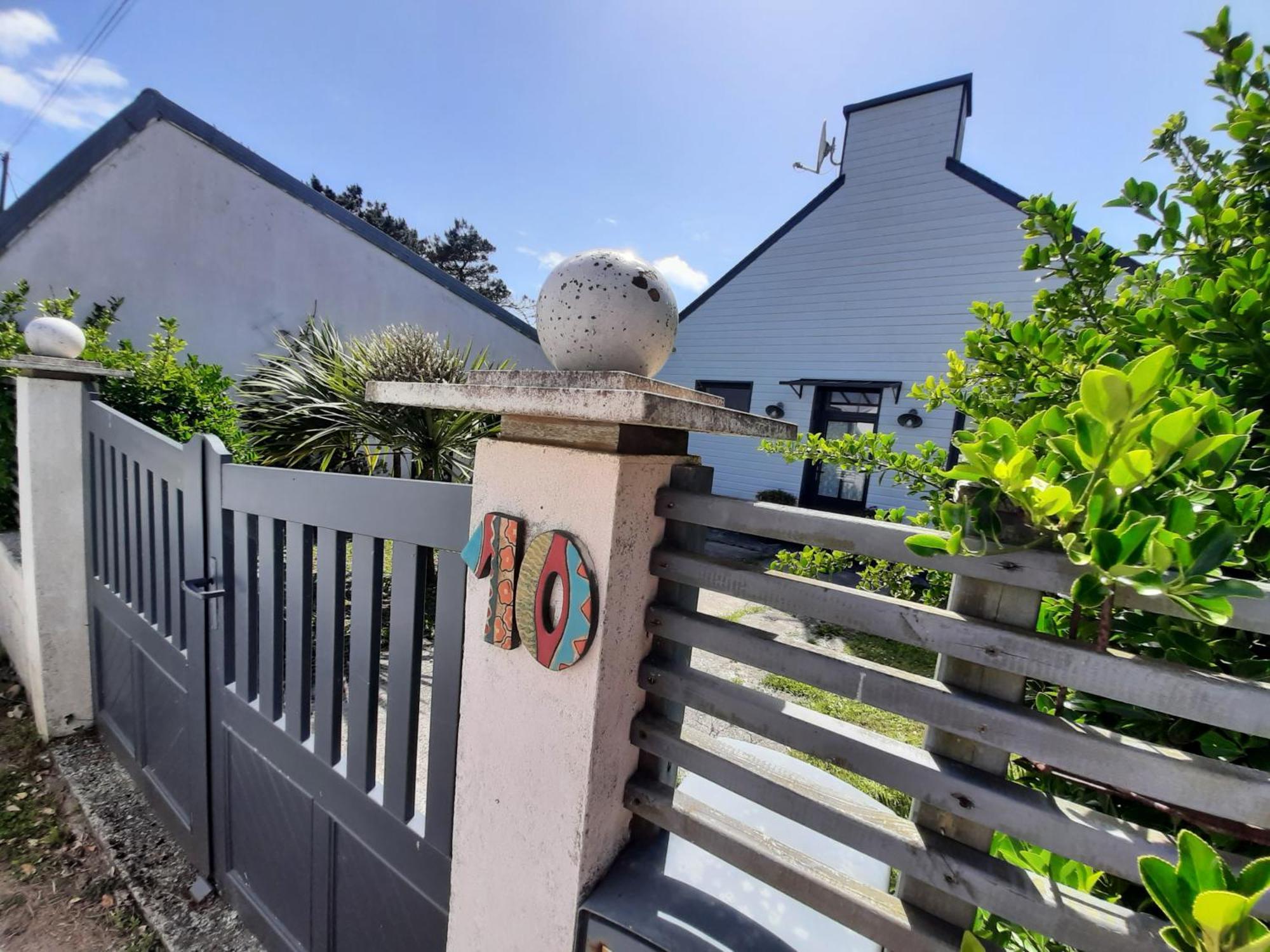 Maison Chaleureuse Bord De Mer Primelin Exteriör bild
